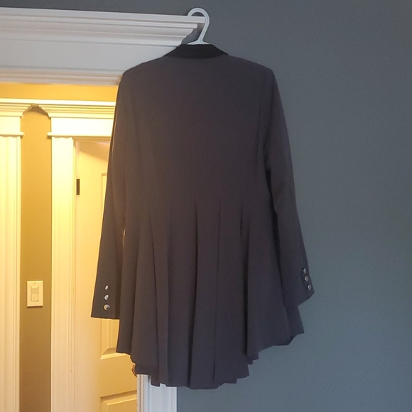 Hangs lower in the back, new never wor - Picture 2 of 2